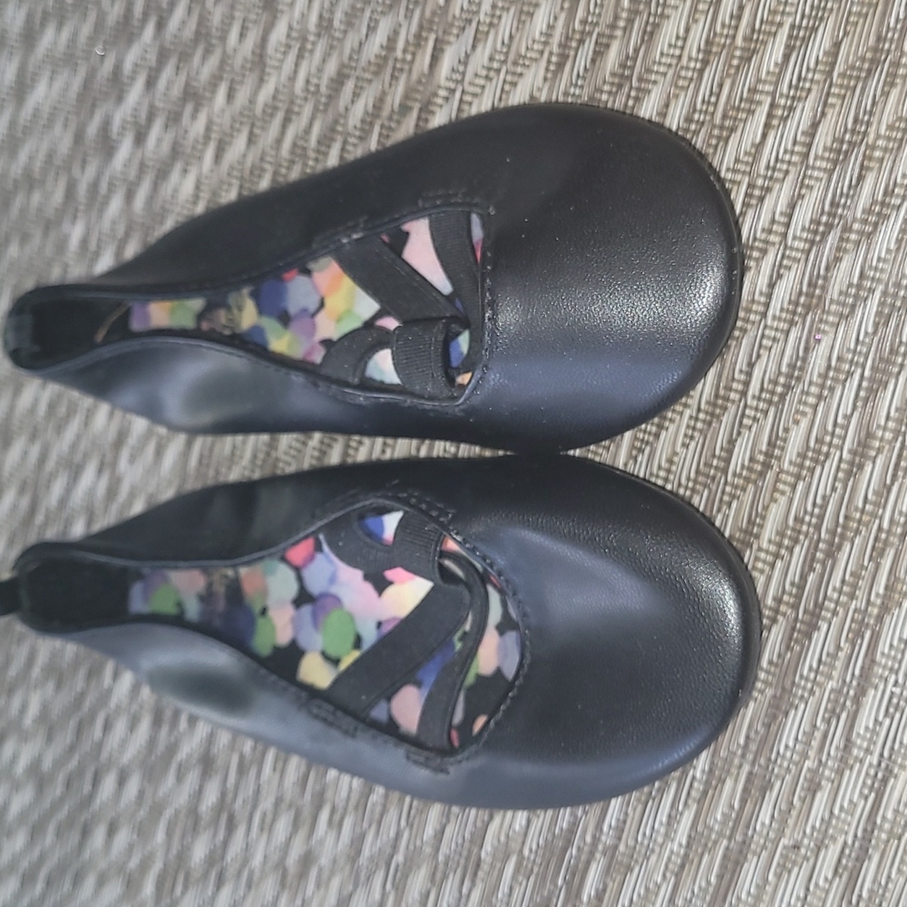 Size 8 Girls Black Ballet Flats . Great Condition